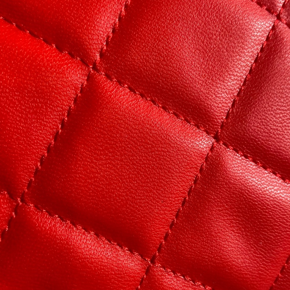 Steve Madden~NWT~Candy Apple Red~Quilted~Faux Leather~Satchel/Crossbody Set - Picture 6 of 13
